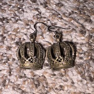 🌸3/$15🌸 Gold Crown Earrings